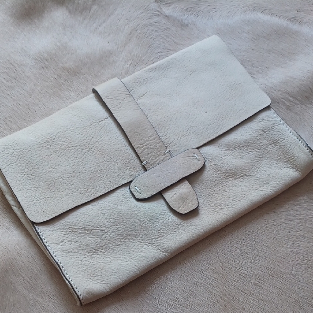 GAP Soft Leather Pouch